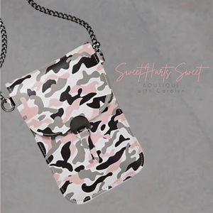 Save the Girls Touchscreen
Crossbody S/2 with RFID-
Colorado
Cheetah/Butter